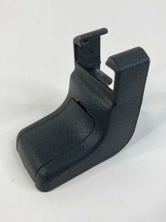 2013-2019 HYUNDAI SANTA FE FRONT SEAT TRACK REARWARD END COVER TRIM 88568-B8000