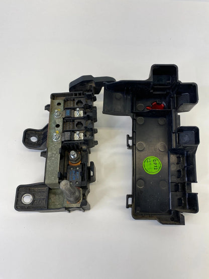 2013-2017 CADILLAC ATS 2.0L L4 BATTERY DISTRIBUTION ENGINE COMPARTMENT FUSE BOX