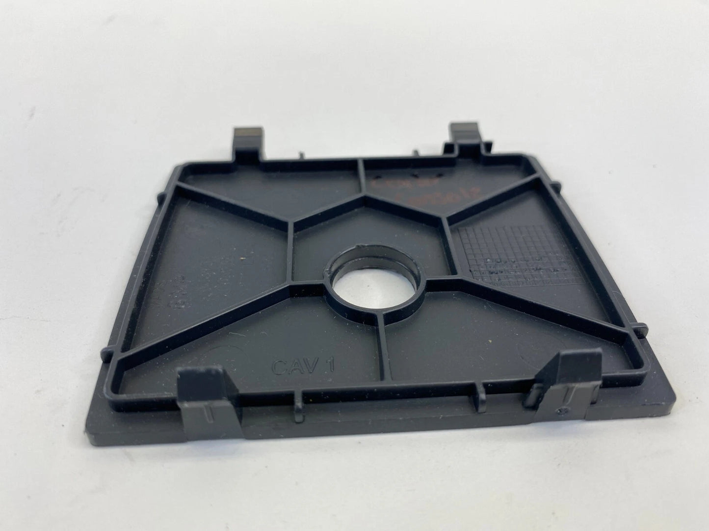 2012-2019 VOLKSWAGEN PASSAT REAR CENTER CONBSOLE TRIMN BRACKET COVER 561863080