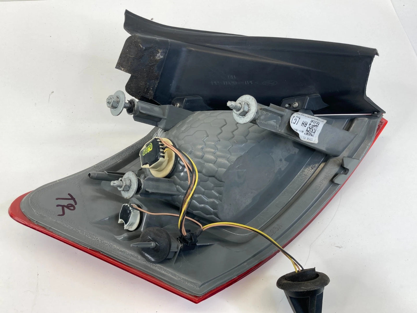 13-19 Ford Police Interceptor Sedan Right Outer Taillight Tail Light Lamp OEM