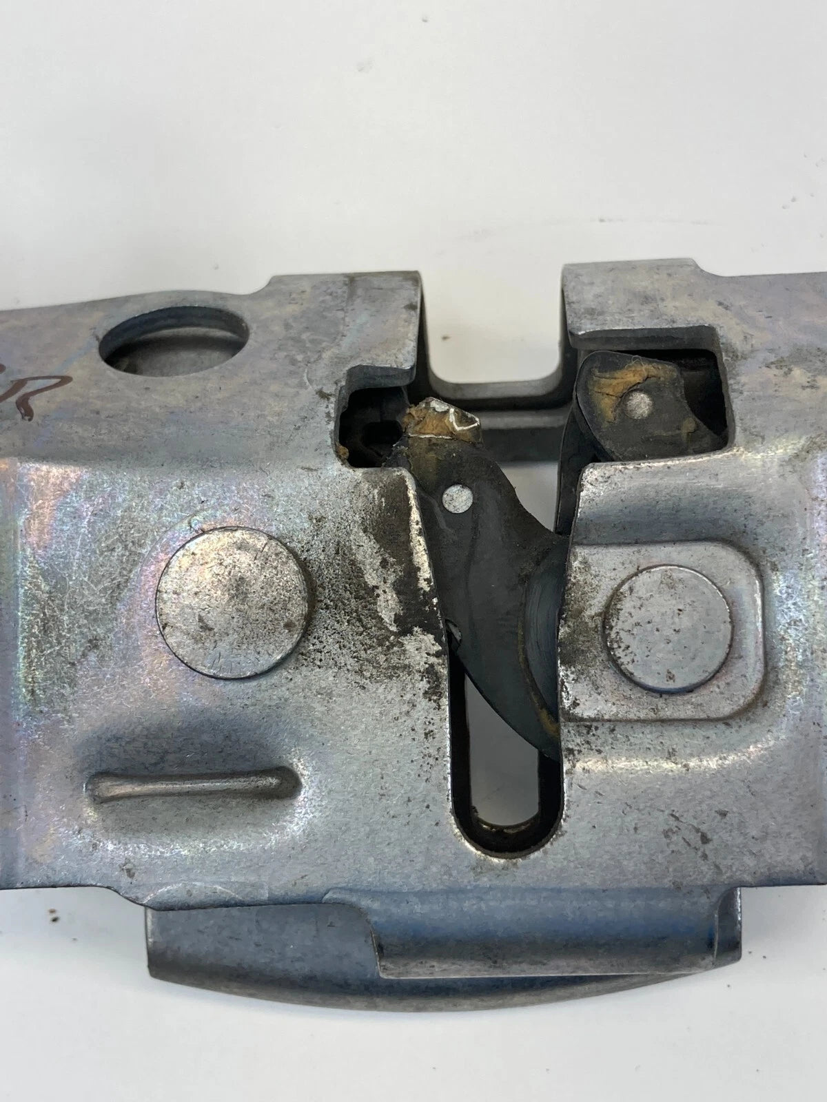 2009-2014 VOLKSWAGEN ROUTAN REAR RIGHT SIDE SLIDING DOOR LOCK LATCH CATCH ASSY