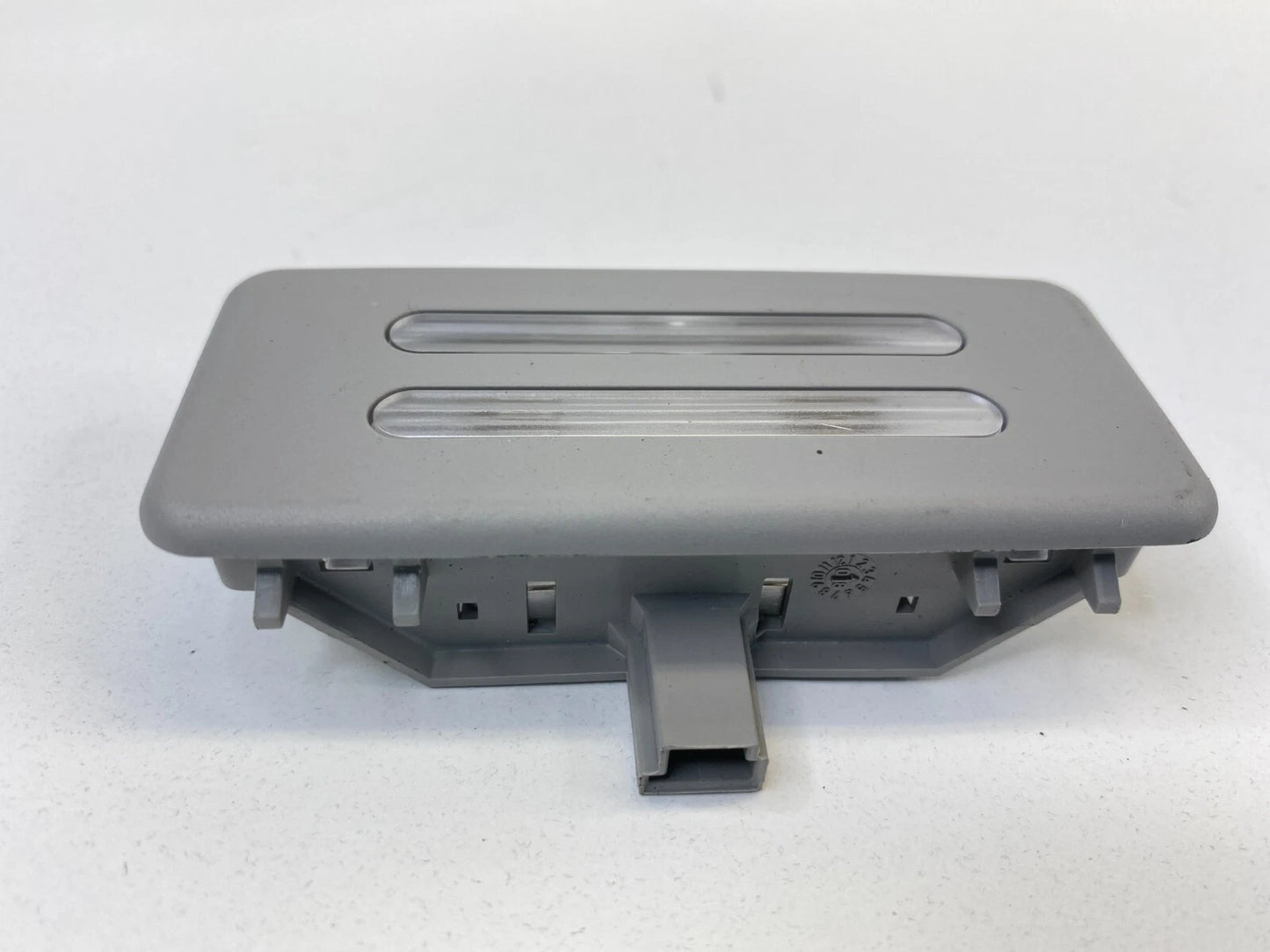 2007-2013 BMW 328I FRONT INNER INTERIOR SUNVISOR VANITY LIGHT LAMP 155149 OEM