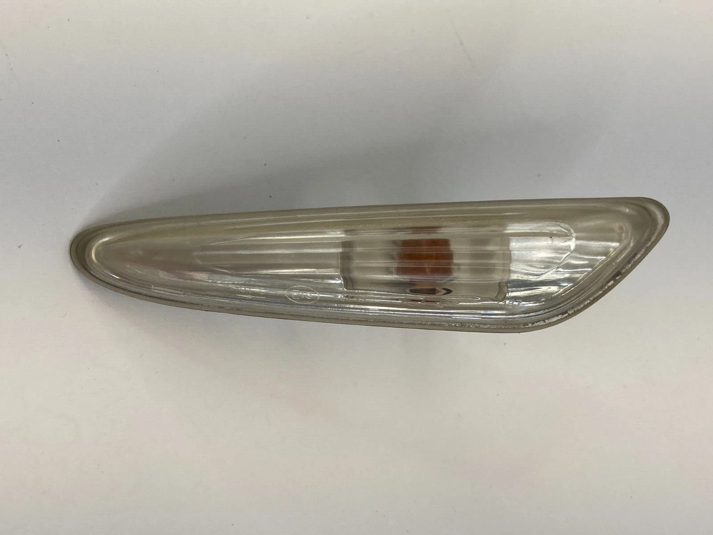 2004-2006 BMW X3 SUV 4-DR LEFT DRIVER SIDE FENDER MARKER REPEATER TURN LIGHT OEM