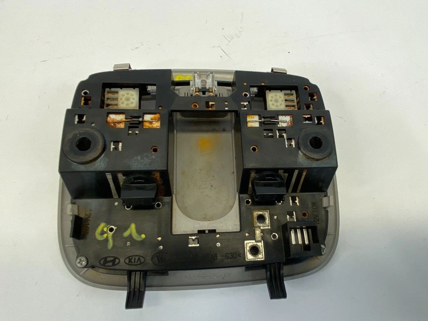2010-2013 KIA SOUL OVERHEAD ROOF CONSOLE DOME MAP LIGHT LAMP GRAY 928502K000 OEM