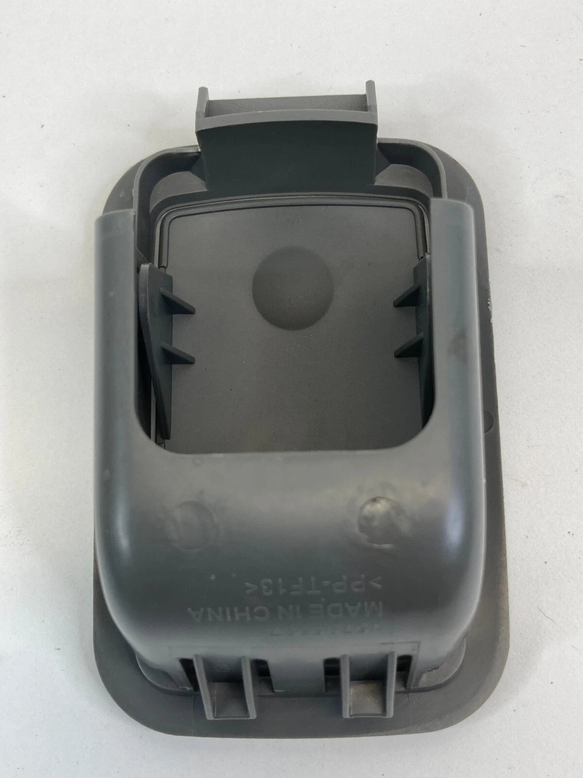 2013-201CHEVROLET MALIBU DECK SEAT CHILD ANCHOR HOOK COVER CAP OEM 15795997