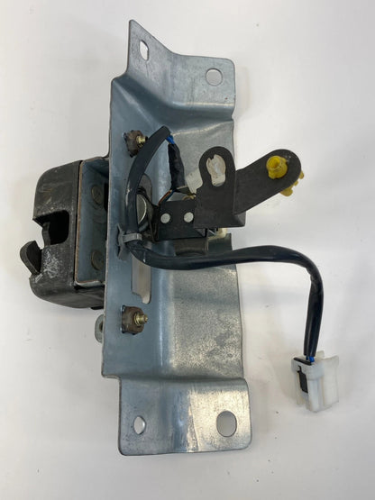 96-04 NISSAN PATHFINDER REAR TRUNK LIFTGATE WINDOW GLASS LOCK ACTUATOR LATCH