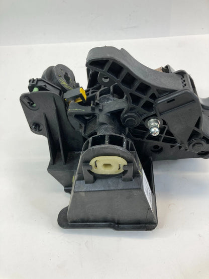 12-19 FIAT 500 1.4L MANUAL BRAKE STOP & CLUTCH FOOT PEDAL ASSEMBLY P68324962AB