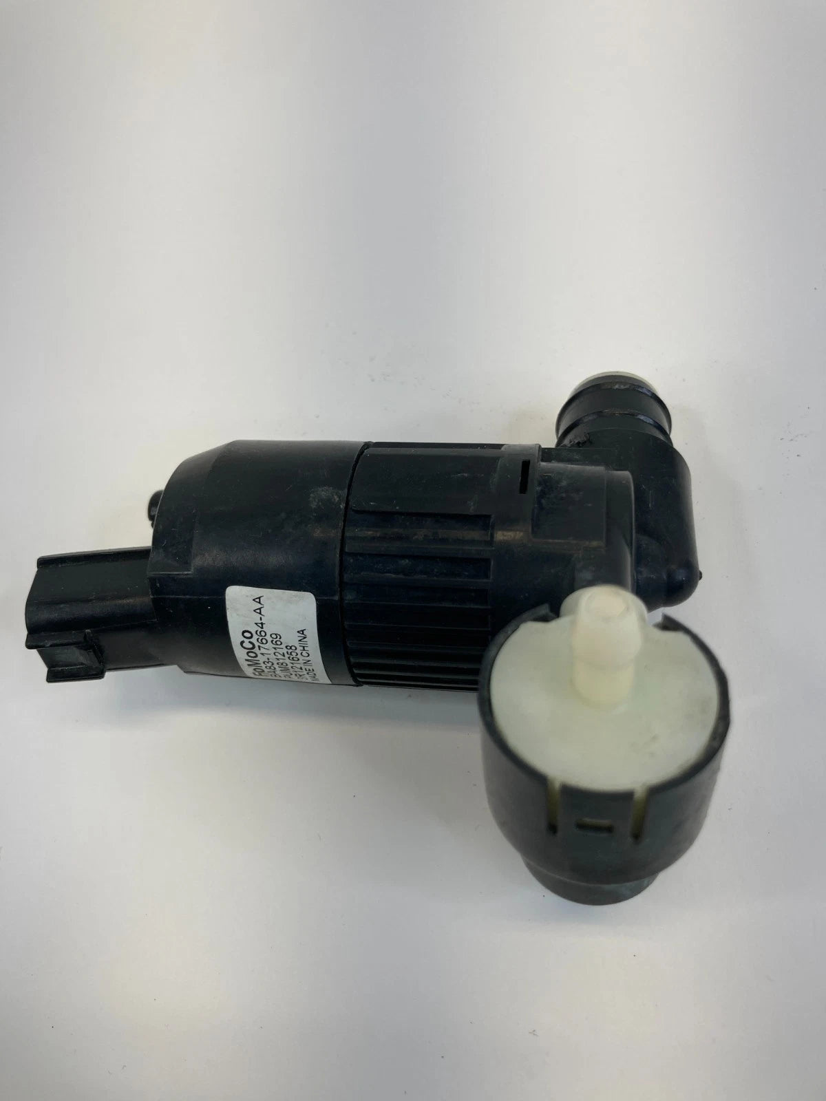 13-19 FORD EXPLORER INTERCEPTOR UTILITY WINSHIELD WIPER WASHER PUMP BA83-17664AA