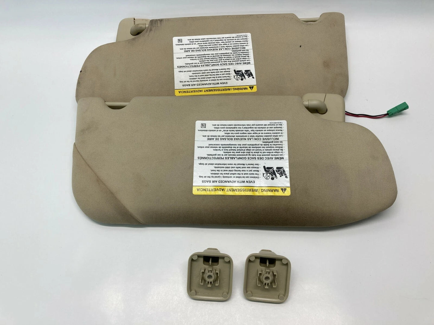 2013-2019 FORD TAURUS DRIVER & PASSENGER SUNVISOR SUN VISOR SET ILLUMINATED OEM