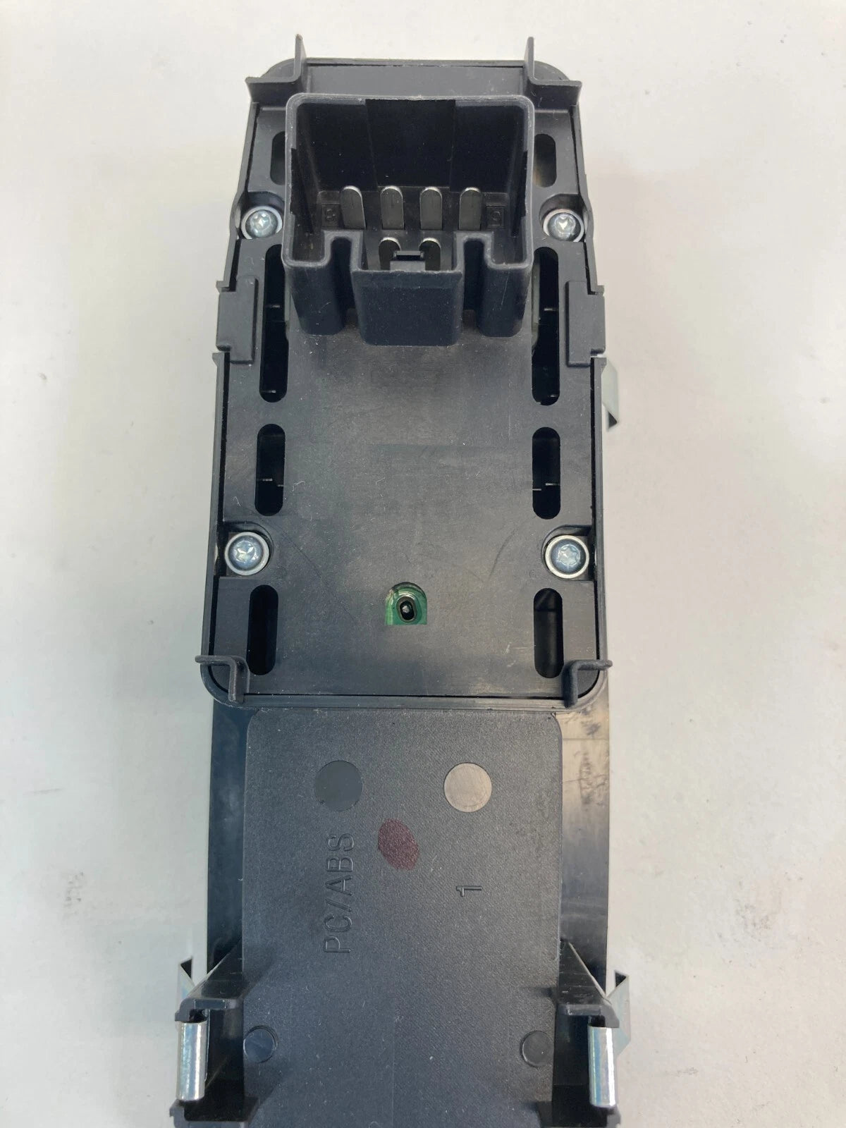 2008-2011 DODGE NITRO 08-12 LIBERTY FRONT RIGHT PASSENGER WINDOW LOCK SWITCH OEM