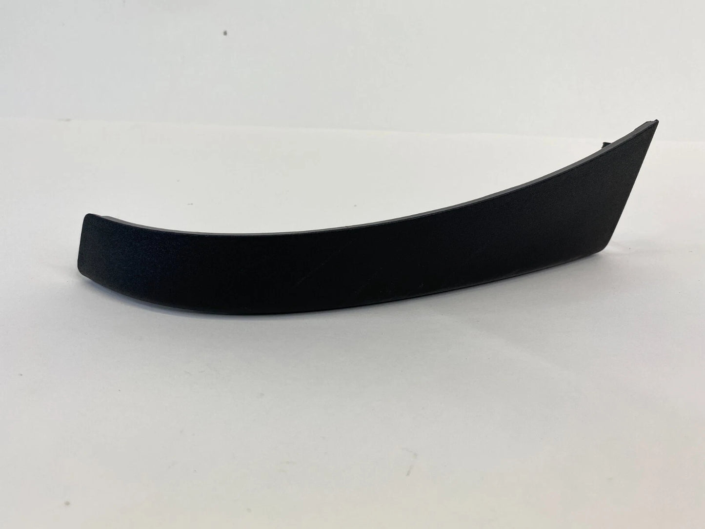 09-12 CHEVY TRAVERSE REAR RIGHT INNER DOOR PULL HANDLE TRIM COVER BEZEL 15948057