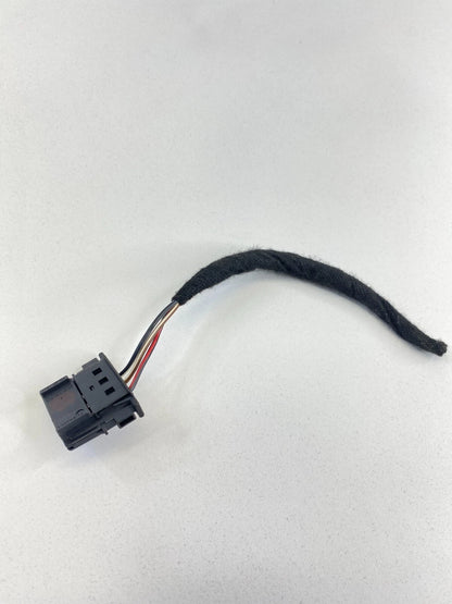 2005 MERCEDES-BENZ E500 REAR LEFT TAILIGHT LAMP RELAY PLUG CONNECTOR 0375453128