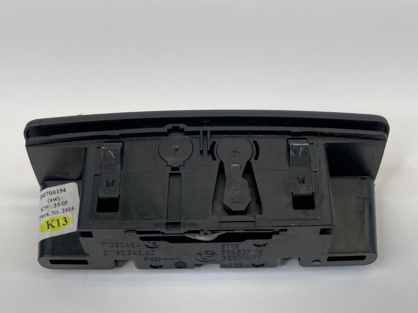 2006 BMW 330i 330xi 325xi 325i Rear Center Console Storage Ashtray 116234240 OEM