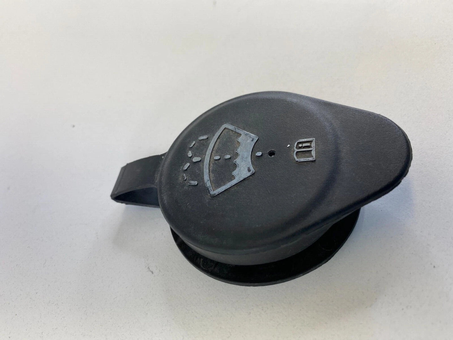 2006-2011 CHEVROLET CHEVY HHR WINDSHIELD WASHER FLUID RESERVOIR CAP LID OEM