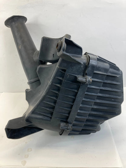 2012-2017 Chevrolet Traverse 3.6L A/T Air Intake Cleaner Box Assembly OEM