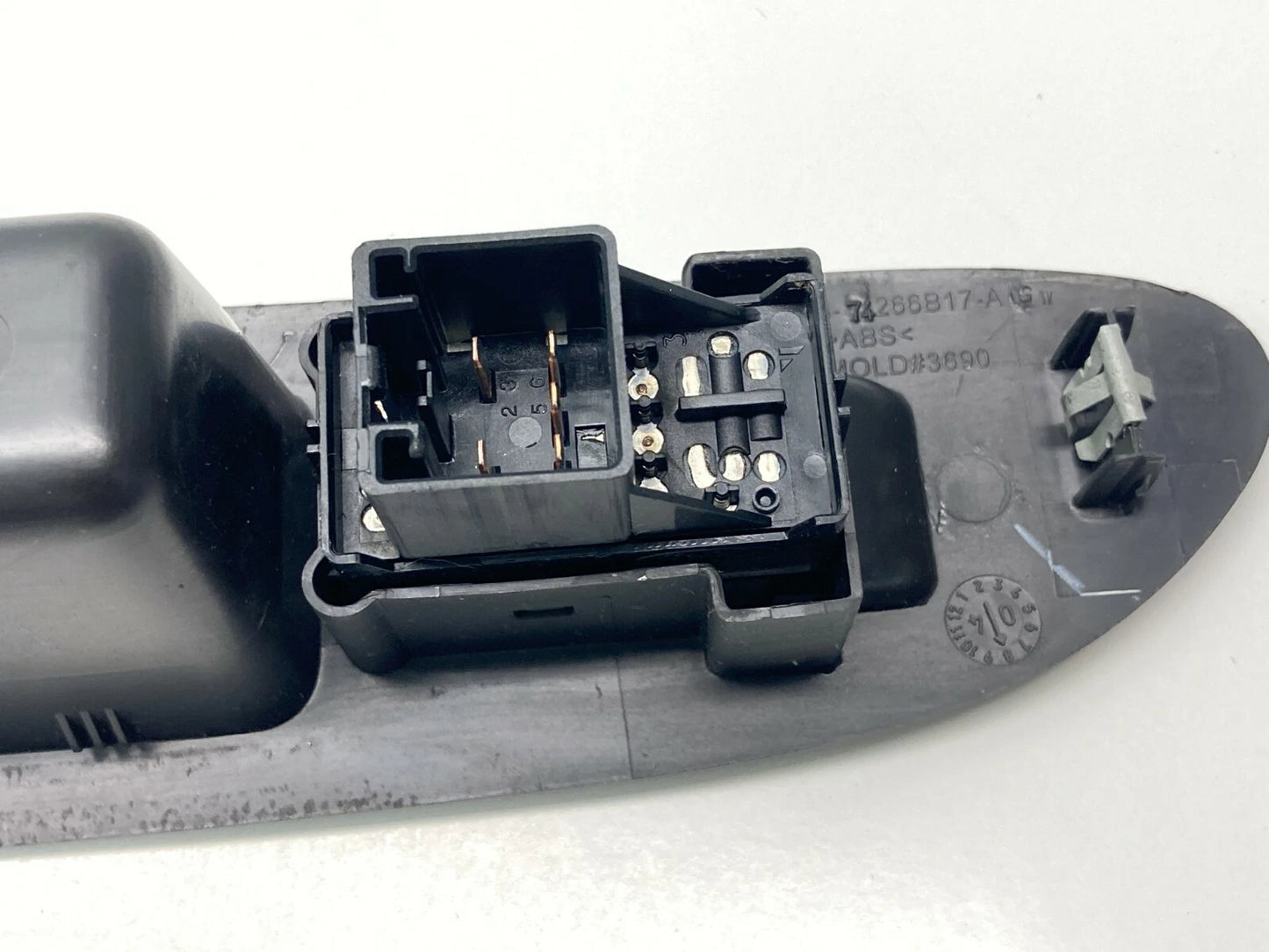 05-07 FORD FREESTYLE REAR LEFT SIDE POWER WINDOW SWITCH TRIM 5F9374266B17 OEM