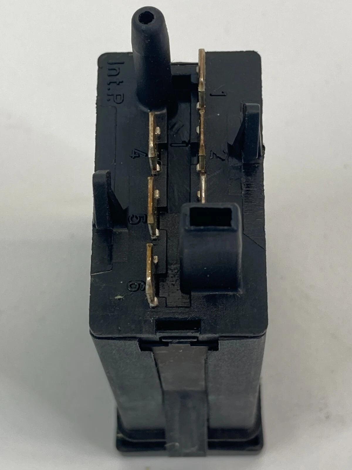 1998-2005 VOLKSWAGEN PASSAT REAR WINDOW DEFROSTER CONTROL SWITCH 3B0959621D OEM