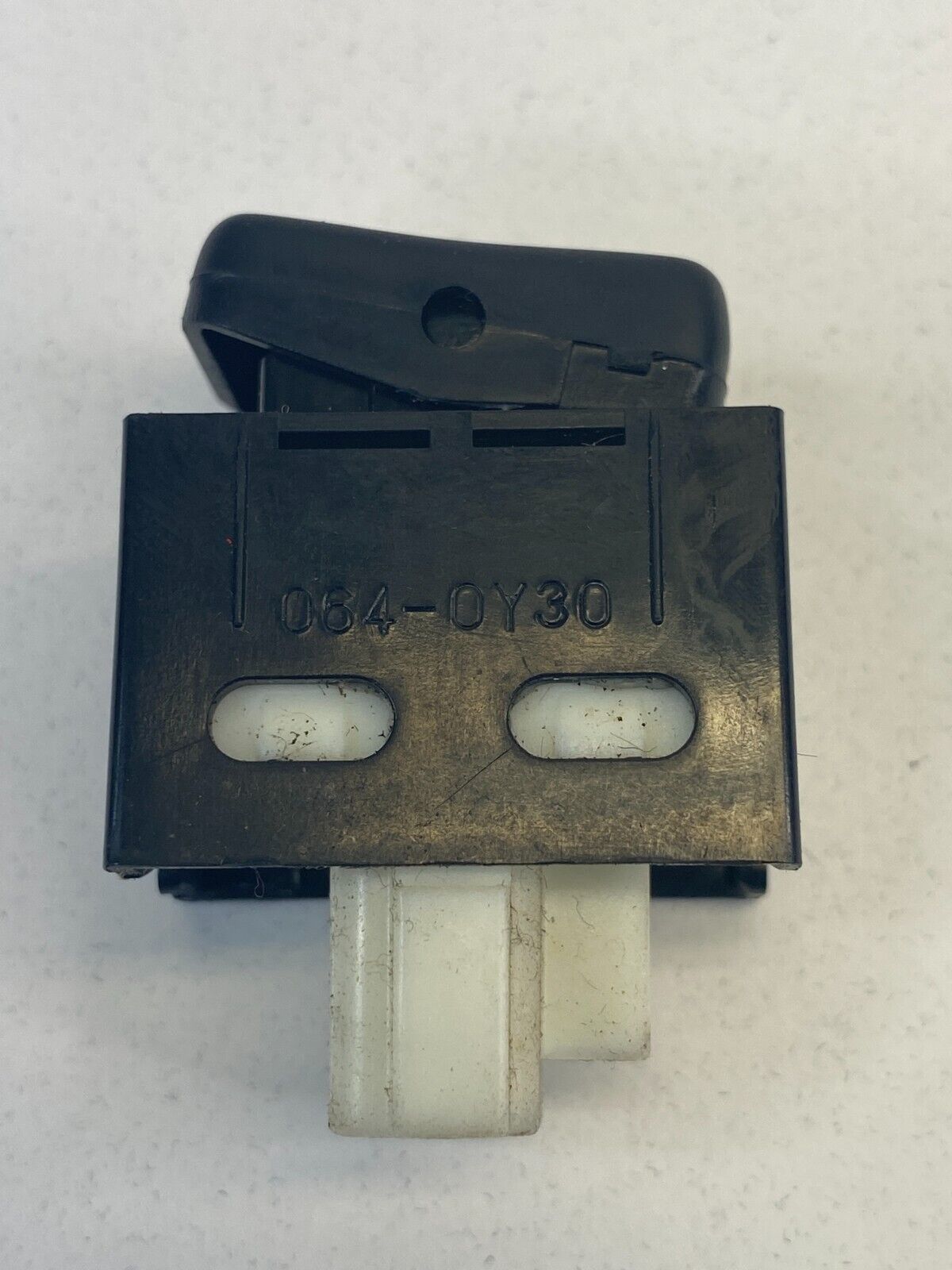 1990-1994 Lexus LS400 Left Side Dash Remote ON OFF Control Switch Button OEM