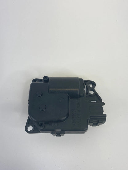 2009-2014 VOLKSWAGEN ROUTAN HVAC AC HEATER BLEND DOOR ACTUATOR FLAP M8679001 OEM