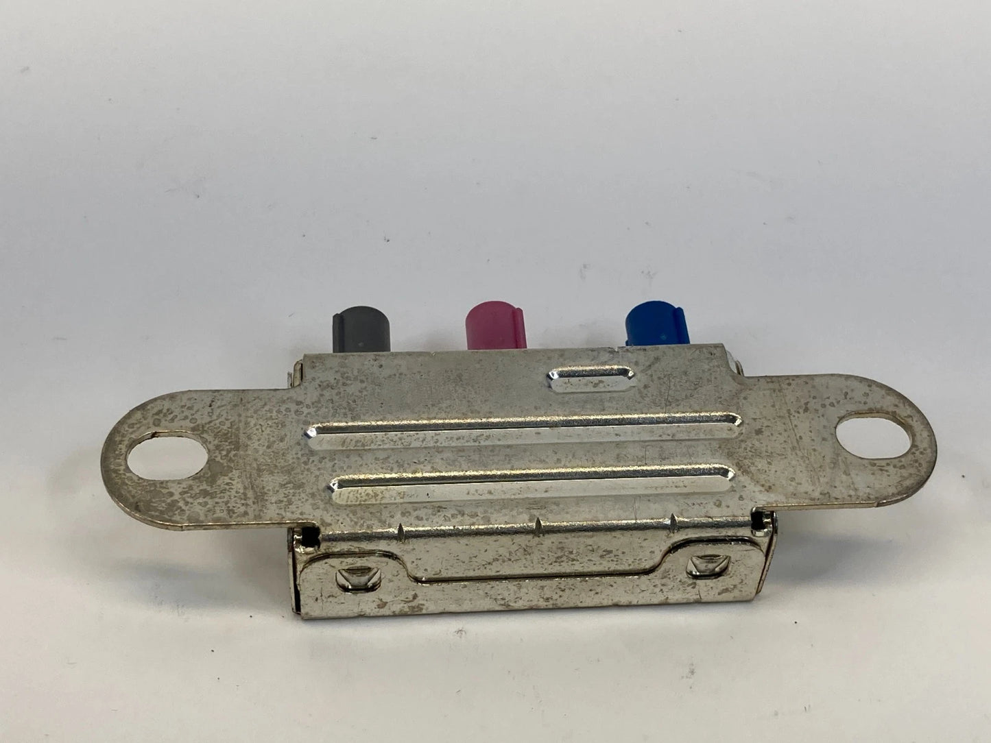 2011-2018 Buick LaCrosse Mobile Phone Control Module Connector 20960972 OEM