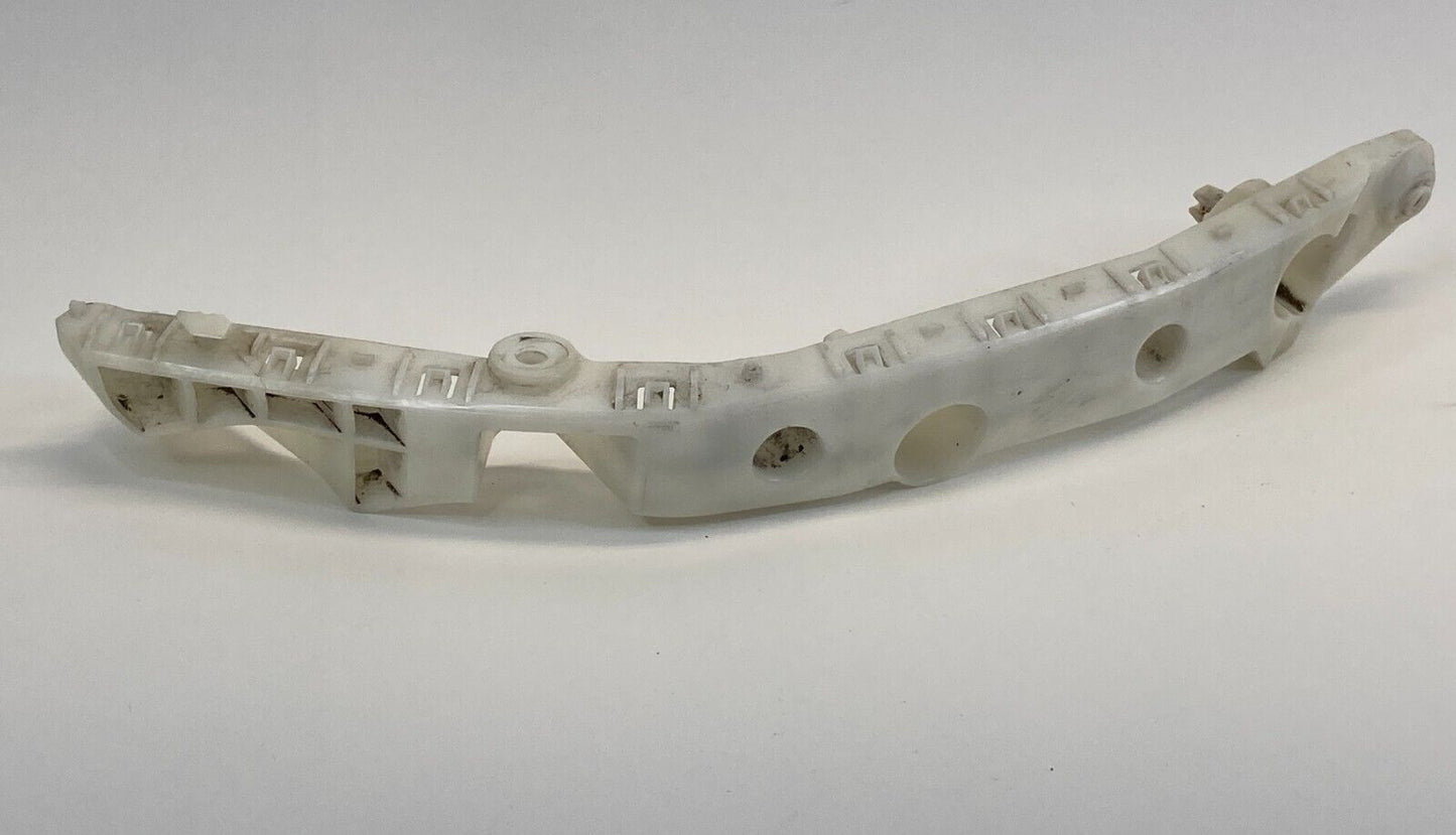 2011-2014 Nissan Juke SUV Front Left Bumper Bracket Side Retainer 62223-1KA0A