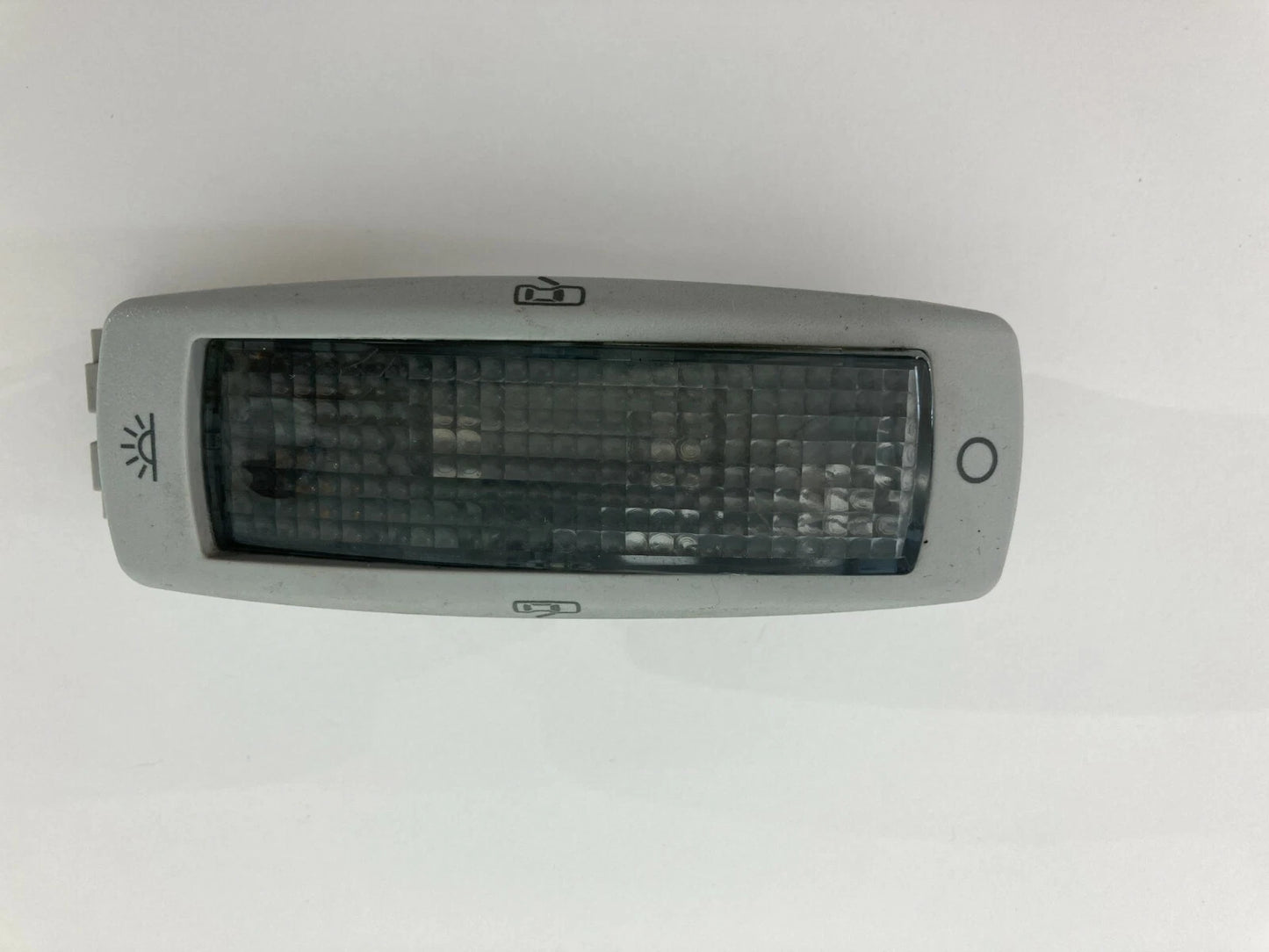 1998-2005 VOLKSWAGEN BEETLE REAR READING DOME MAP LIGHT LAMP