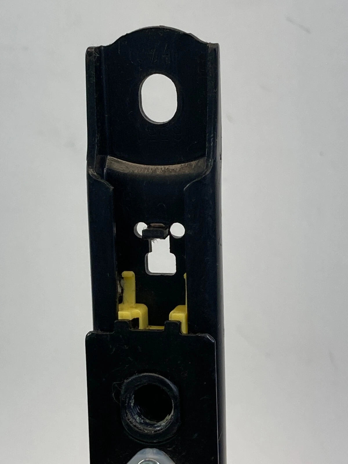2004-2008 ACURA TL FRONT RIGHT PASSENGER SIDE SEAT BELT HEIGHT ADJUSTER OEM
