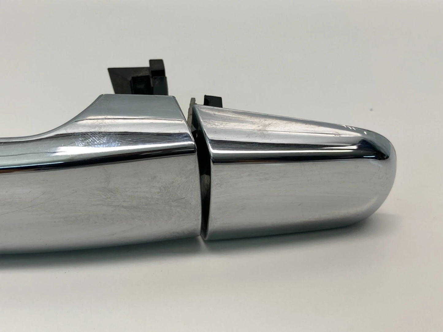 2004-2009 CHEVROLET EQUINOX MALIBU REAR LEFT BACK SIDE EXTERIOR DOOR HANDLE OEM