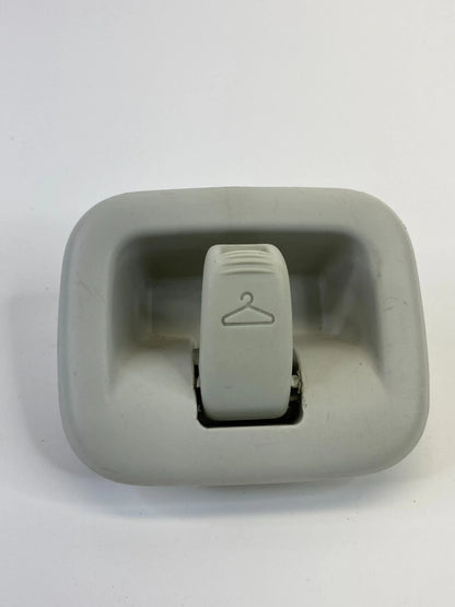 2009-2014 VOLKSWAGEN ROUTAN INTERIOR INNER ROOF HANGER COAT HOOK COVER L0051505