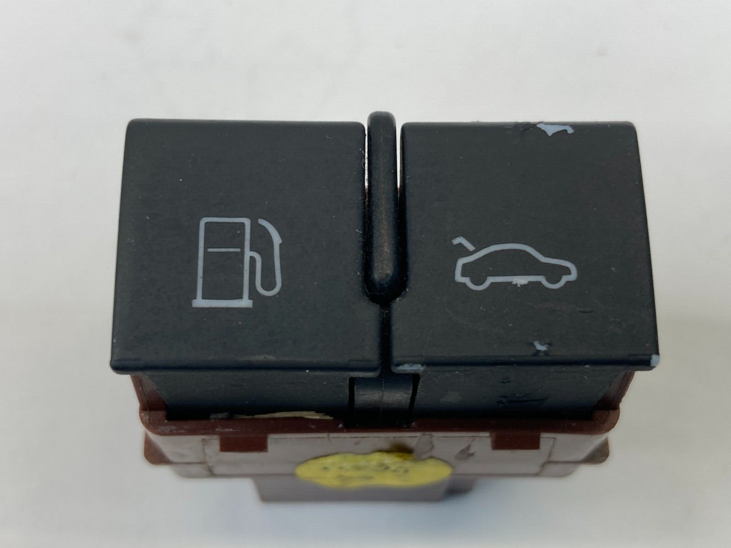 2005-2011 Audi A6 Opener Trunk Relase & Fuel Door Control Switch 4F0959833A OEM