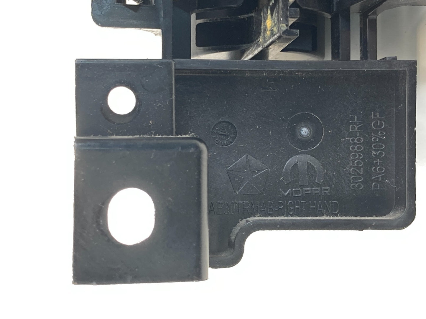 2011-2016 Town & Country Rear Right Side Sliding Tnner Door Handle 1AE30TRMAB