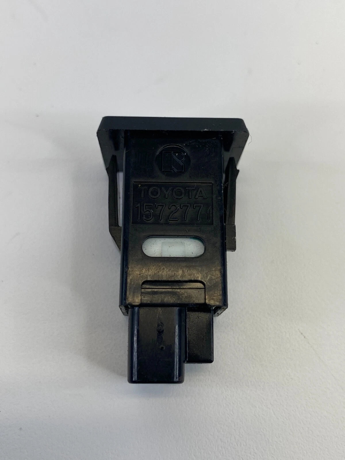 1997-2001 LEXUS ES300 GLOVE BOX TRUNK LID RELEASE OPENER CANCEL CONTROL SWITCH