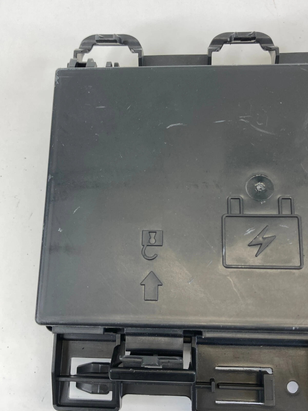 2007 2008 PONTIAC G6 2.4L INTERIOR TRUNK FUSE RELAY BOX COMPARTMENT 15291747 OEM