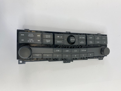 2006 06 Nissan Maxima Radio Receiver AM/FM CD Disc Control Panel Faceplate