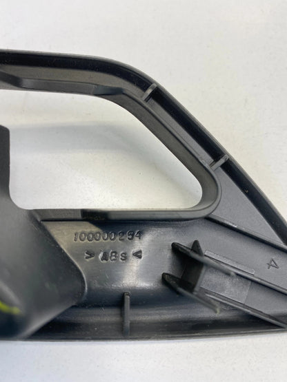 2009 2010 DODGE JOURNEY FRONT RIGHT INTERIOR DOOR HANDLE BEZEL TRIM 100000254