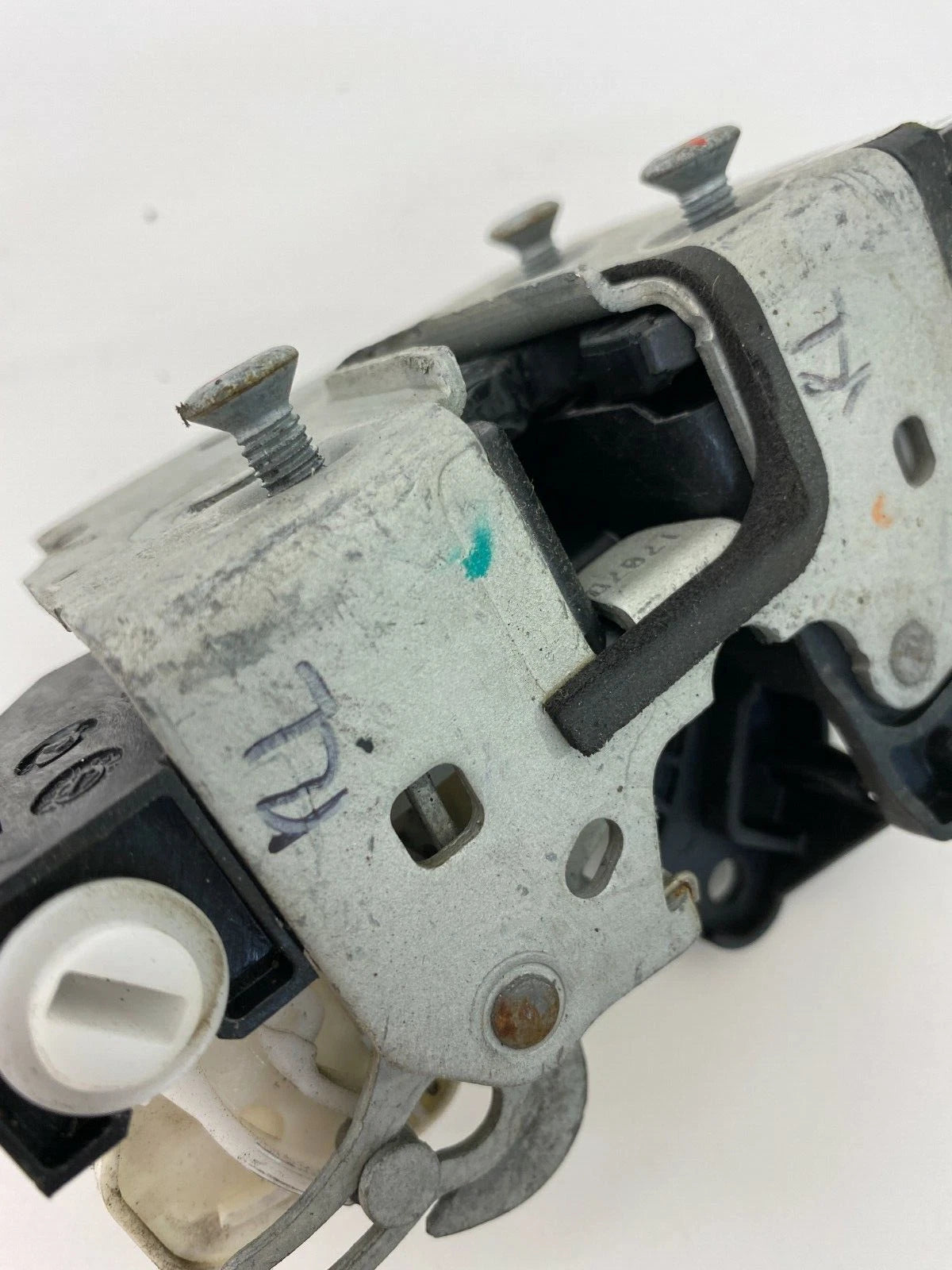 07-10 JEEP PATRIOT COMPASS REAR LEFT SIDE DOOR LOCK LATCH ACTUATOR 04589415AE