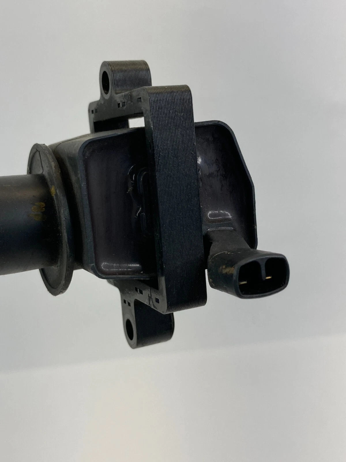 01-06 CHRYSLER SEBRING CONVERTIBLE DODGE STRATUS 2.7L IGNITION COIL 04609095AI