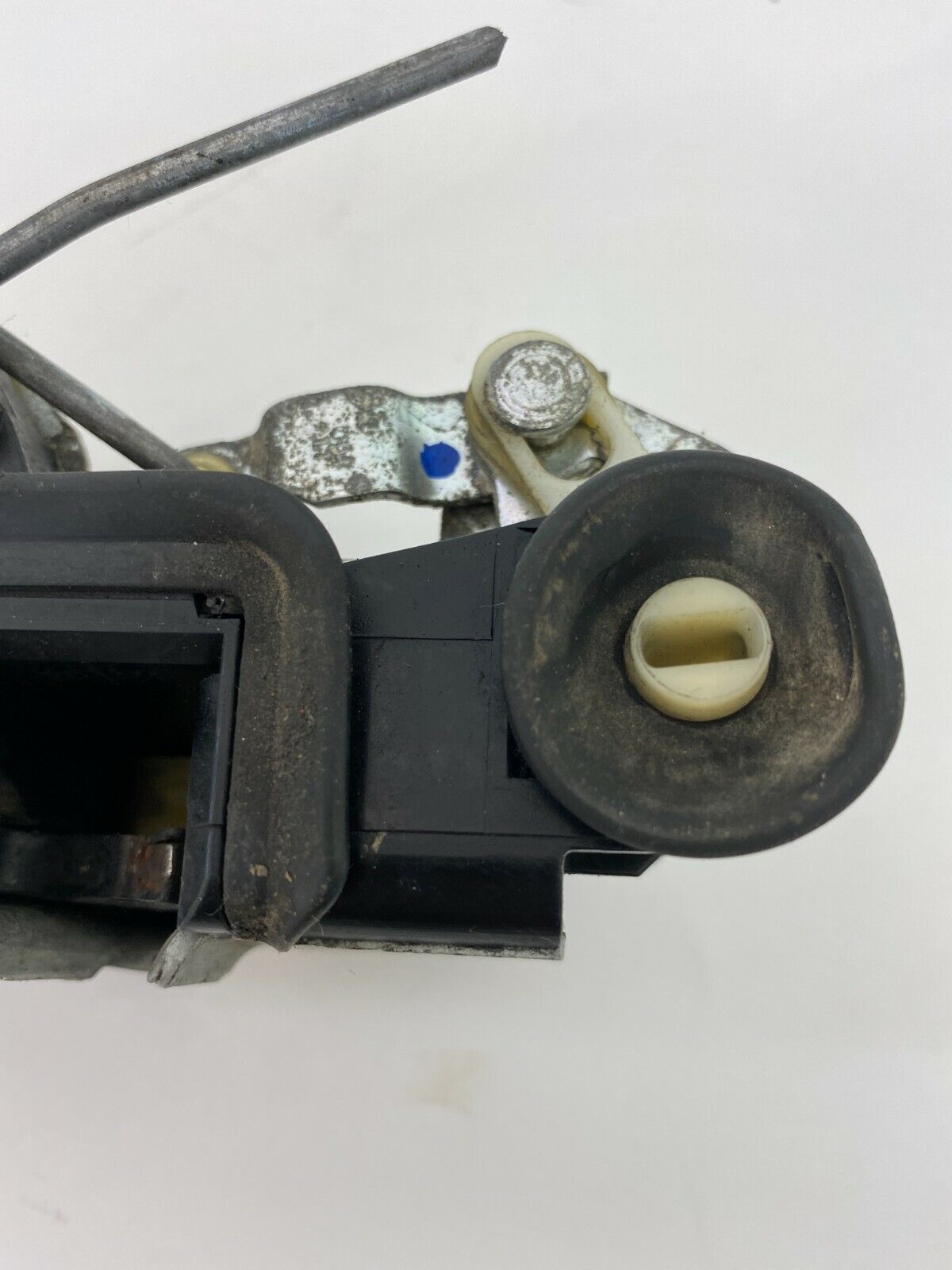 2005-2009 Chevrolet Equinox Rear Left Side Door Lock Latch Actuator L16643683