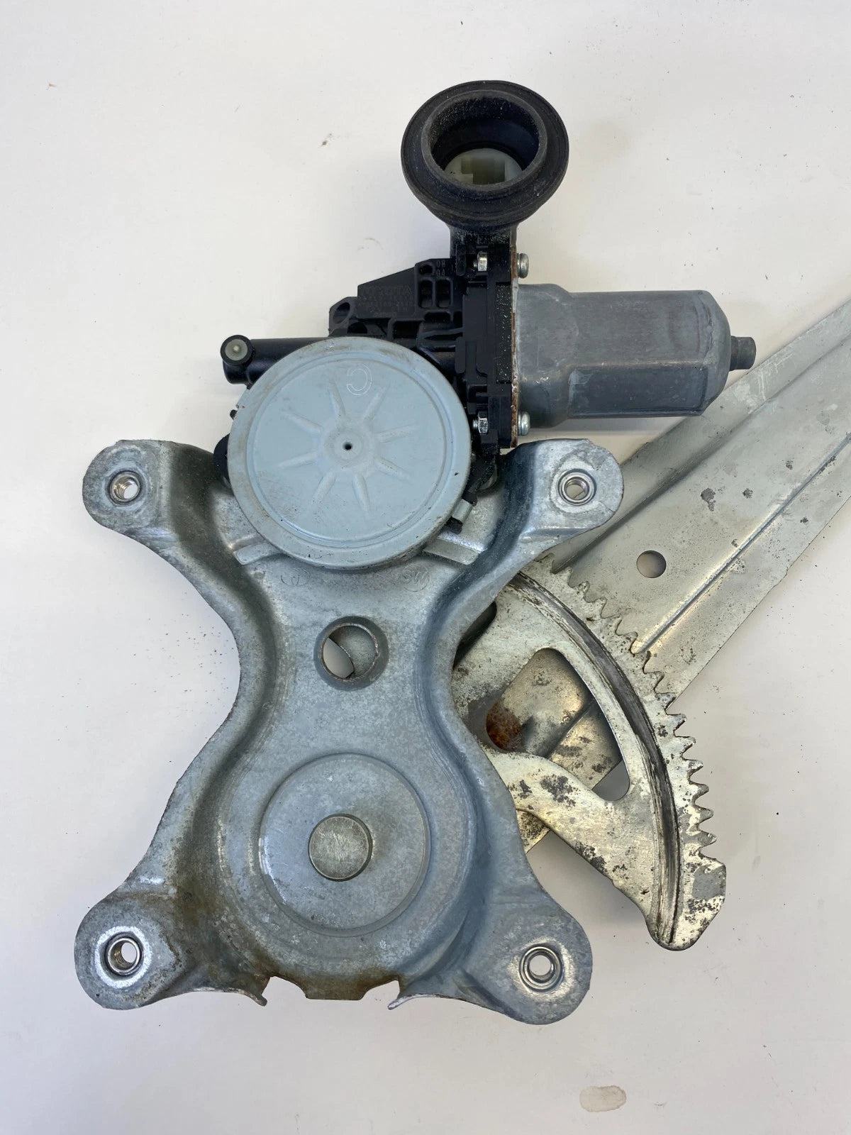 2007-2017 TOYOTA CAMRY REAR LEFT SIDE DOOR POWER WINDOW MOTOR 85710-AE010