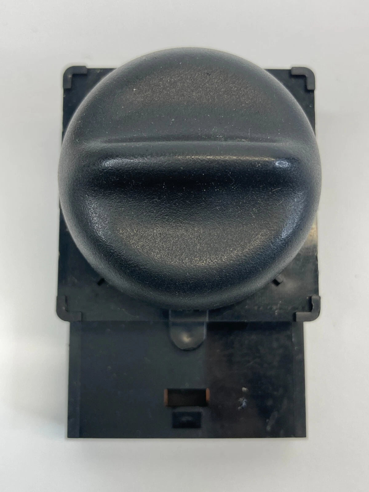 2009-2012 CHEVROLET TRAVERSE FRONT RIGHT PASSENGER SEAT LUMBAR SWITCH 25948854