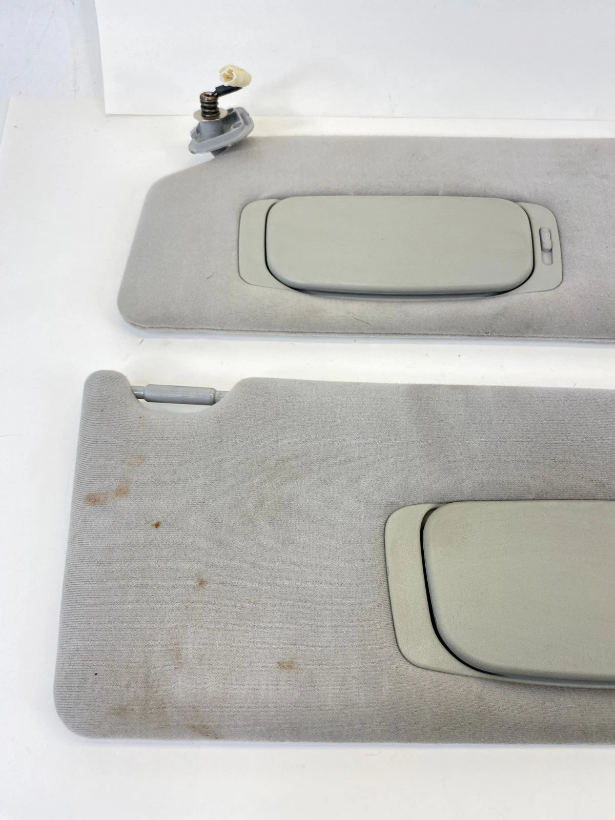 2006 TOYOTA AVALON ROOF LEFT & RIGHT SUNVISOR SUN VISOR SHADE PAIR SET OEM