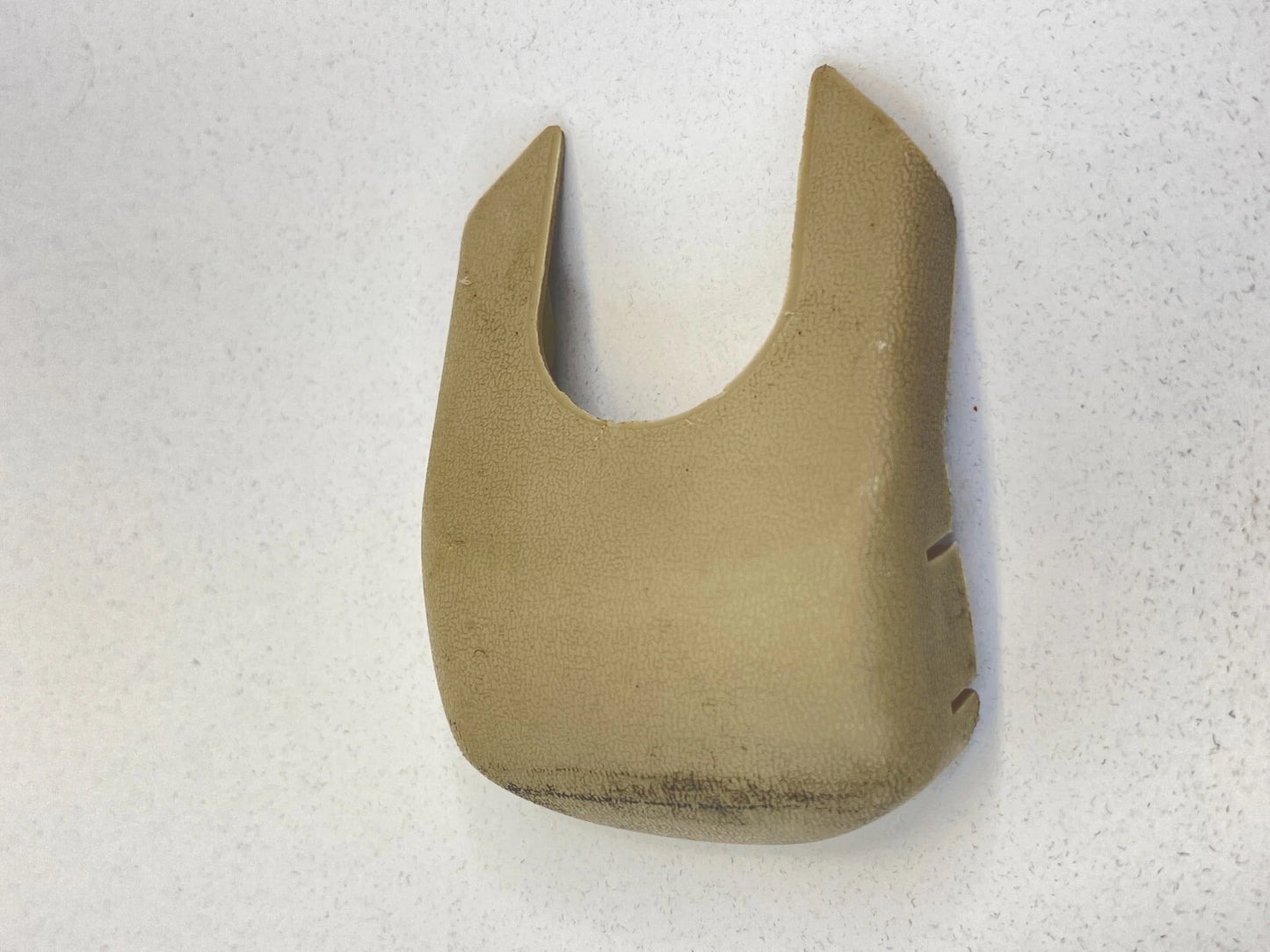 1995 96 97 98 99 2000 LEXUS LS400 SEDAN FRONT SEAT TRACK END COVER 72137-50020