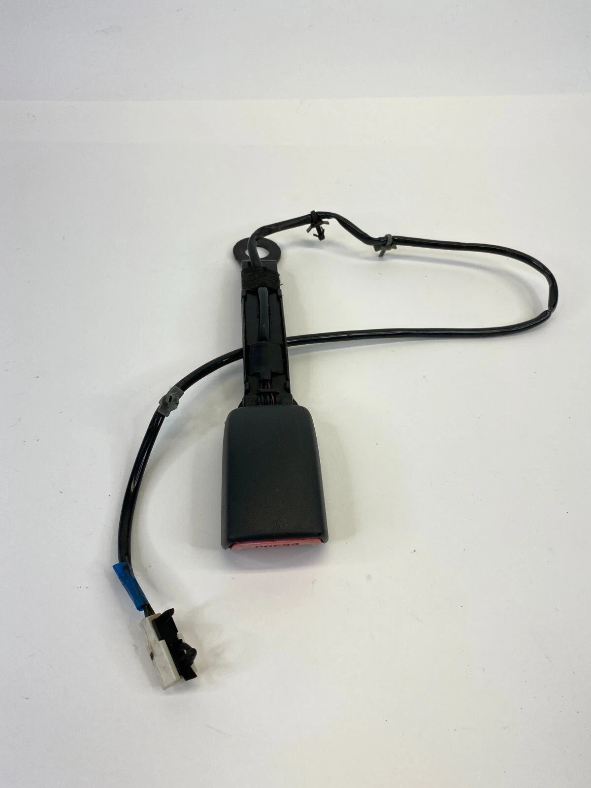 2007 2008 INFINITI G35 SEDAN FRONT RIGHT SIDE SEAT BELT BUCKLE E034501 OEM