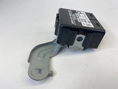 04 05 TOYOTA PRIUS HEADLIGHT LAMP LEVELING COMPUTER CONTROL MODULE 89960-47020