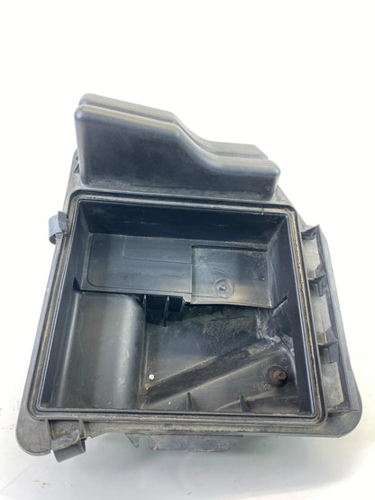 2001-2007 CHRYSLER TOWN & COUNTRY 3.3L AIR INTAKE CLEANER BOX HOUSING 04861356AC