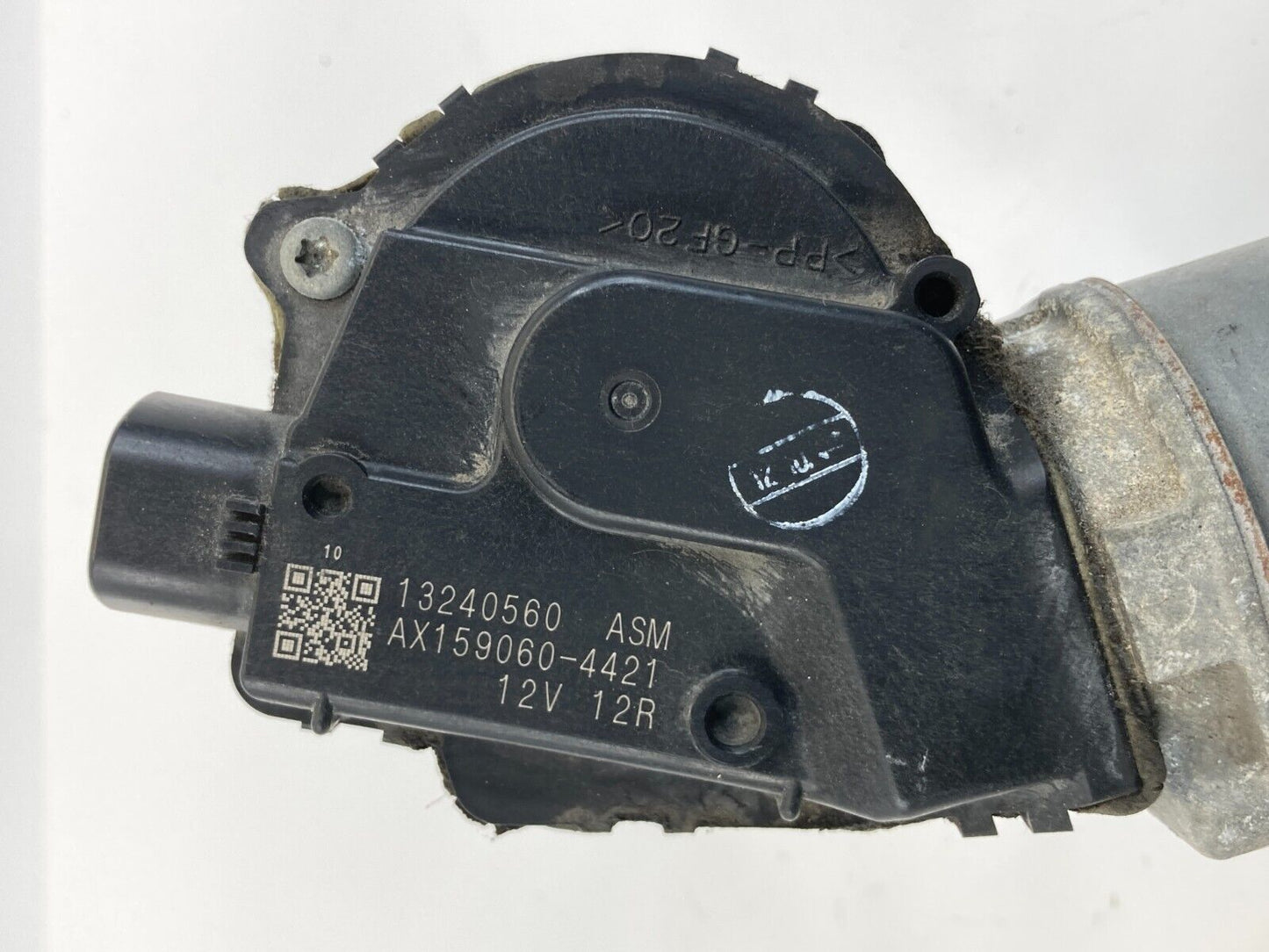 13-15 Chevrolet Malibu 14-20 Impala Front Windshield Wiper Motor 13240560 OEM