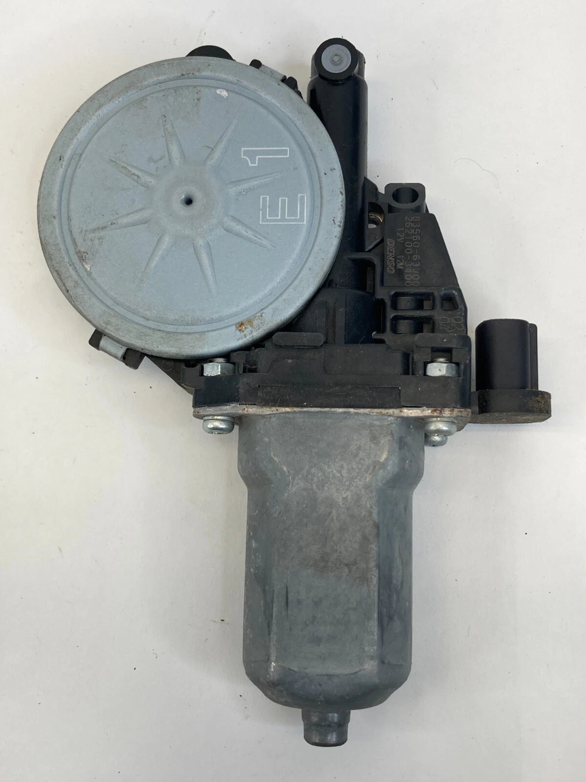 2007-2013 SUZUKI SX4 FRONT RIGHT DOOR POWER WINDOW MOTOR 83560-63J00 OEM