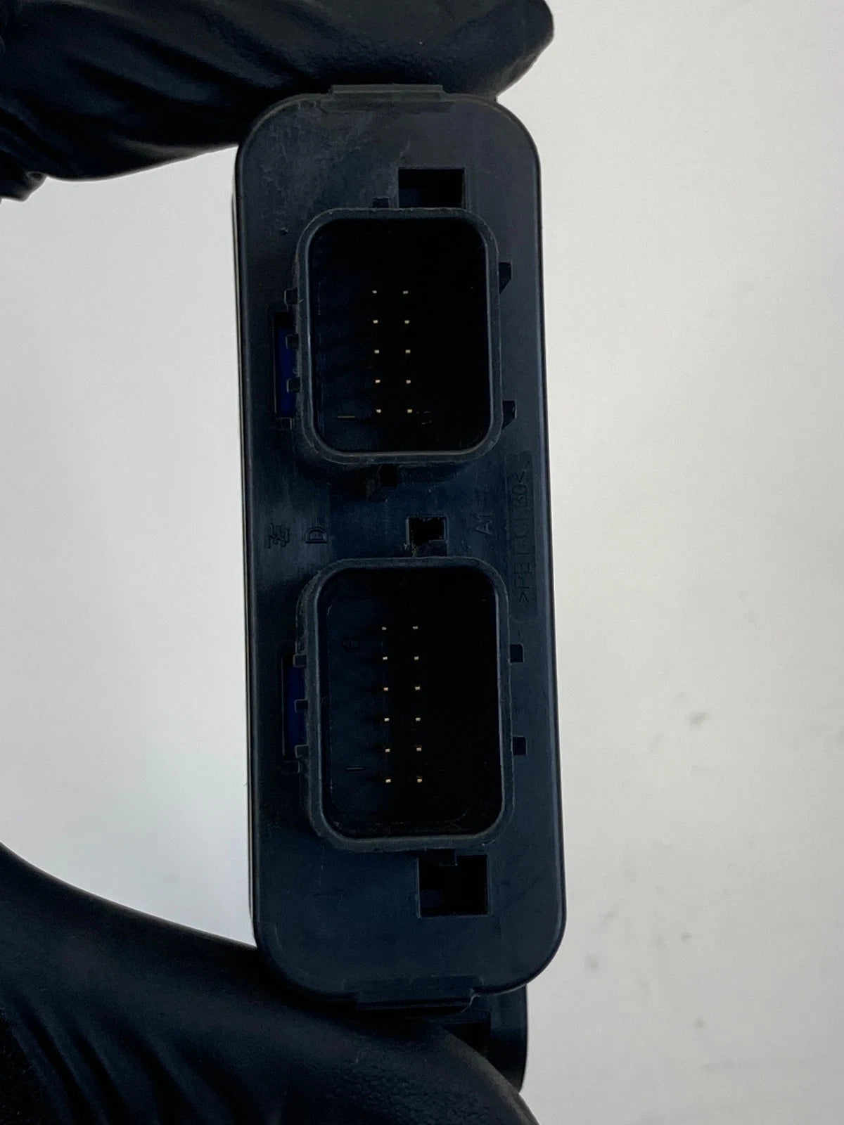 2011-2013 Mitsubishi Outlander Sport Seat Occupant Sensor Module 6945A006 OEM