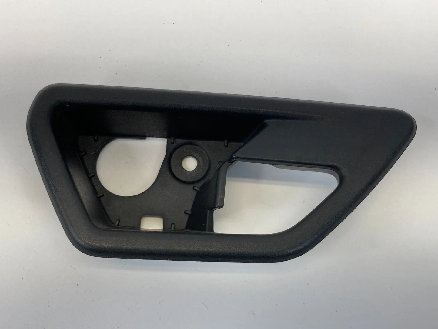 2009 2010 DODGE JOURNEY FRONT RIGHT INTERIOR DOOR HANDLE BEZEL 100000254 OEM