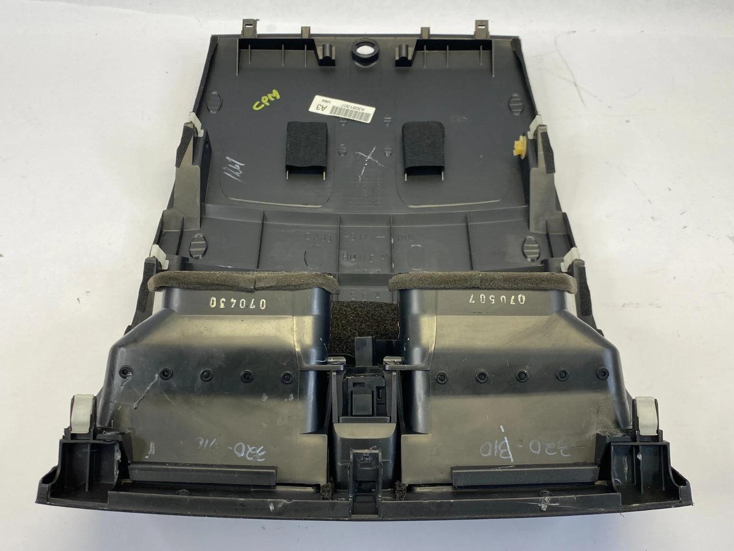 2003-2007 HONDA ACCORD CENTER DASH BEZEL AIR VENT & HAZARD SWITCH 77270-SDA-L010